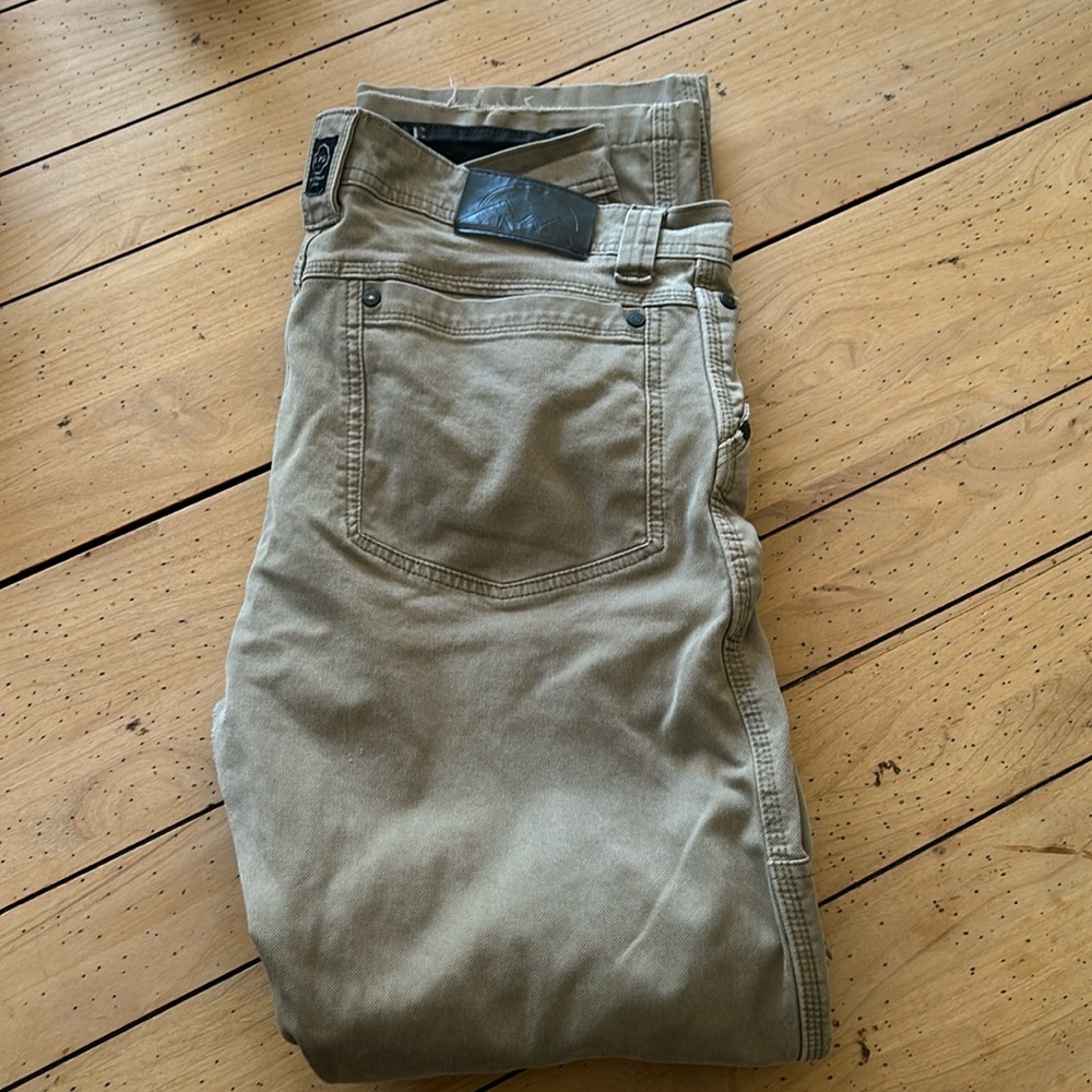 Men’s Wrangler ATG utility pant